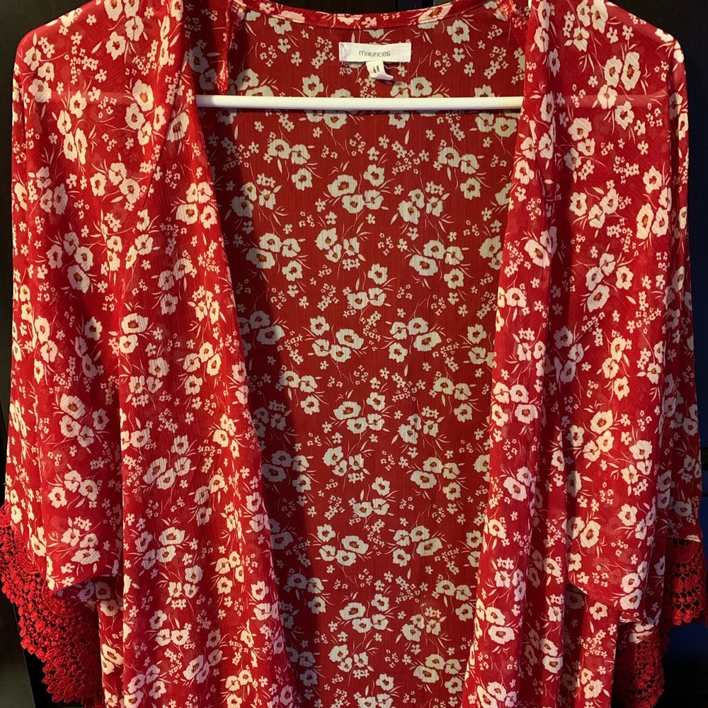 Maurices kimono, Red floral lace trim, size XS
